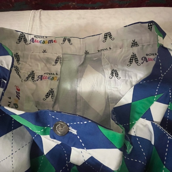 Royal & Awesome Men's Argyle Patterned Golf 10” inseam Shorts, size 36 - Picture 6 of 9
